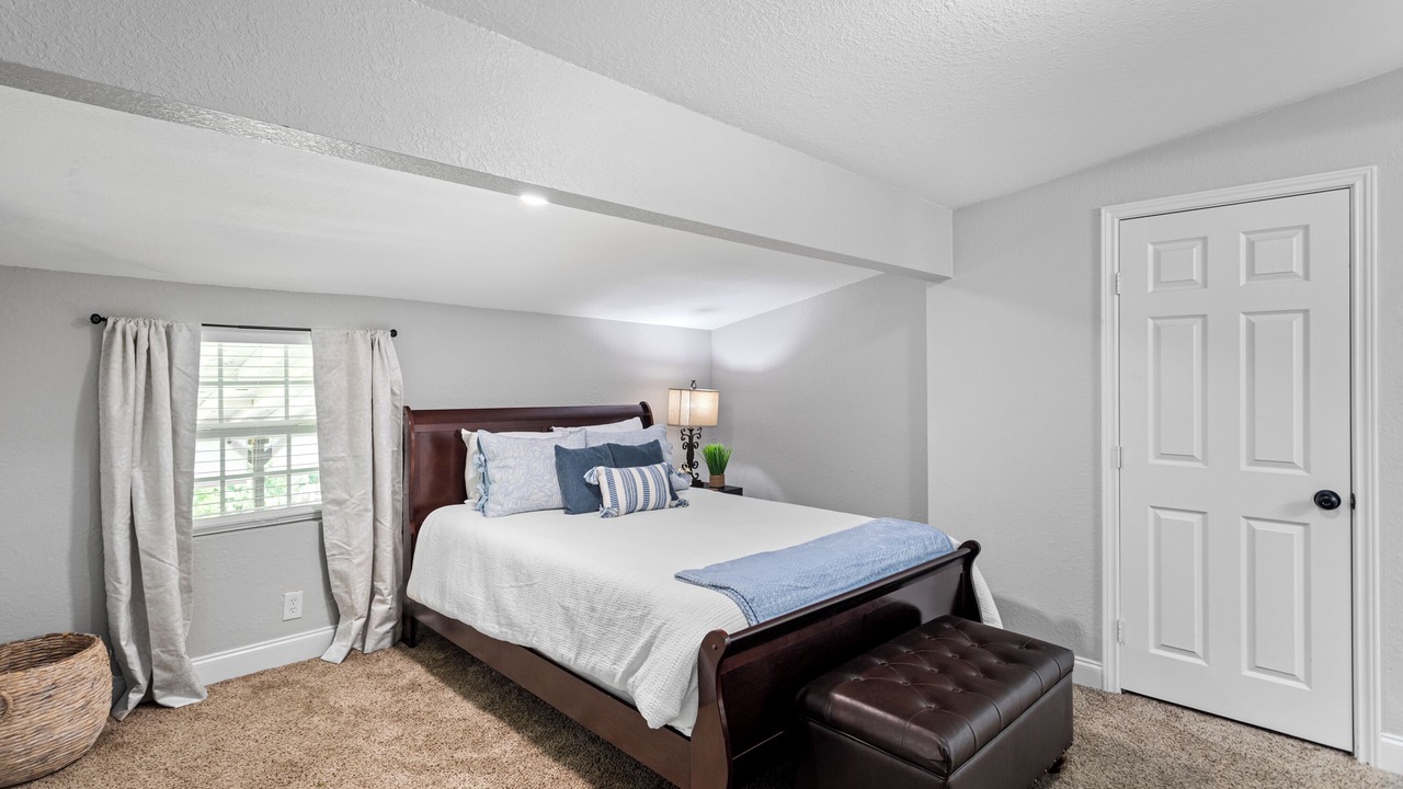 Photo of Bedroom in Granbury