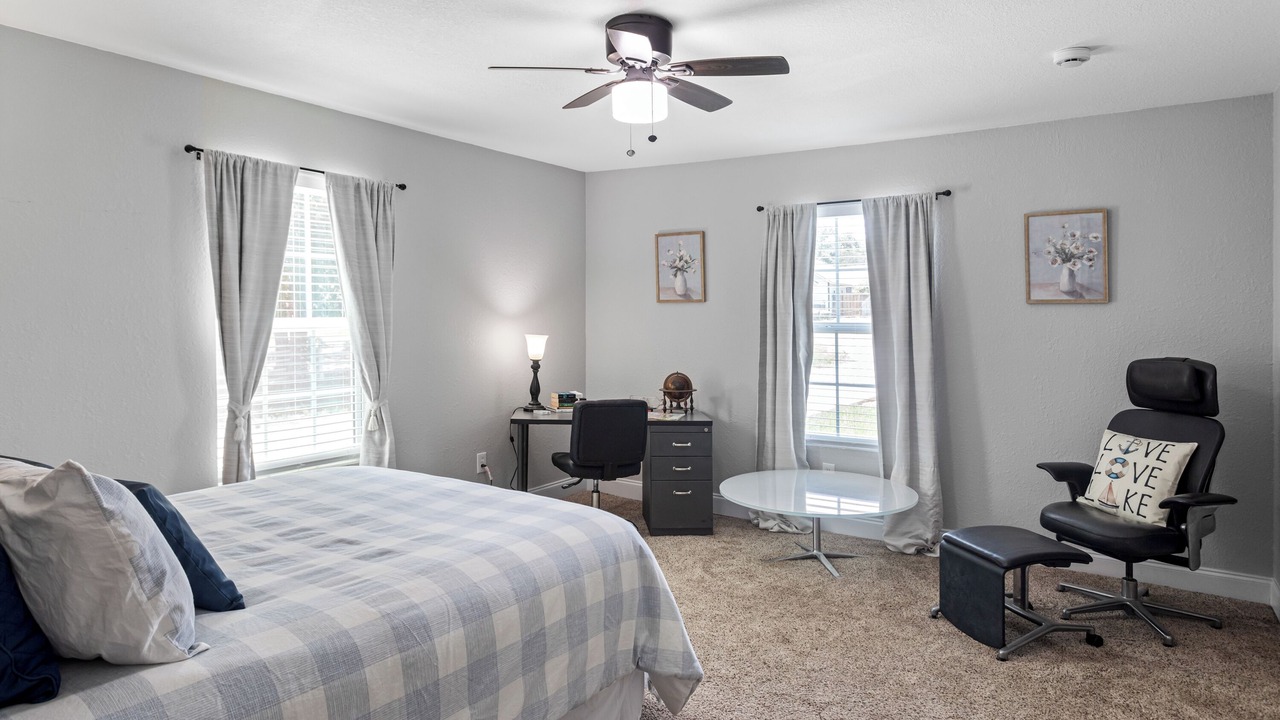 Photo of Bedroom in Granbury