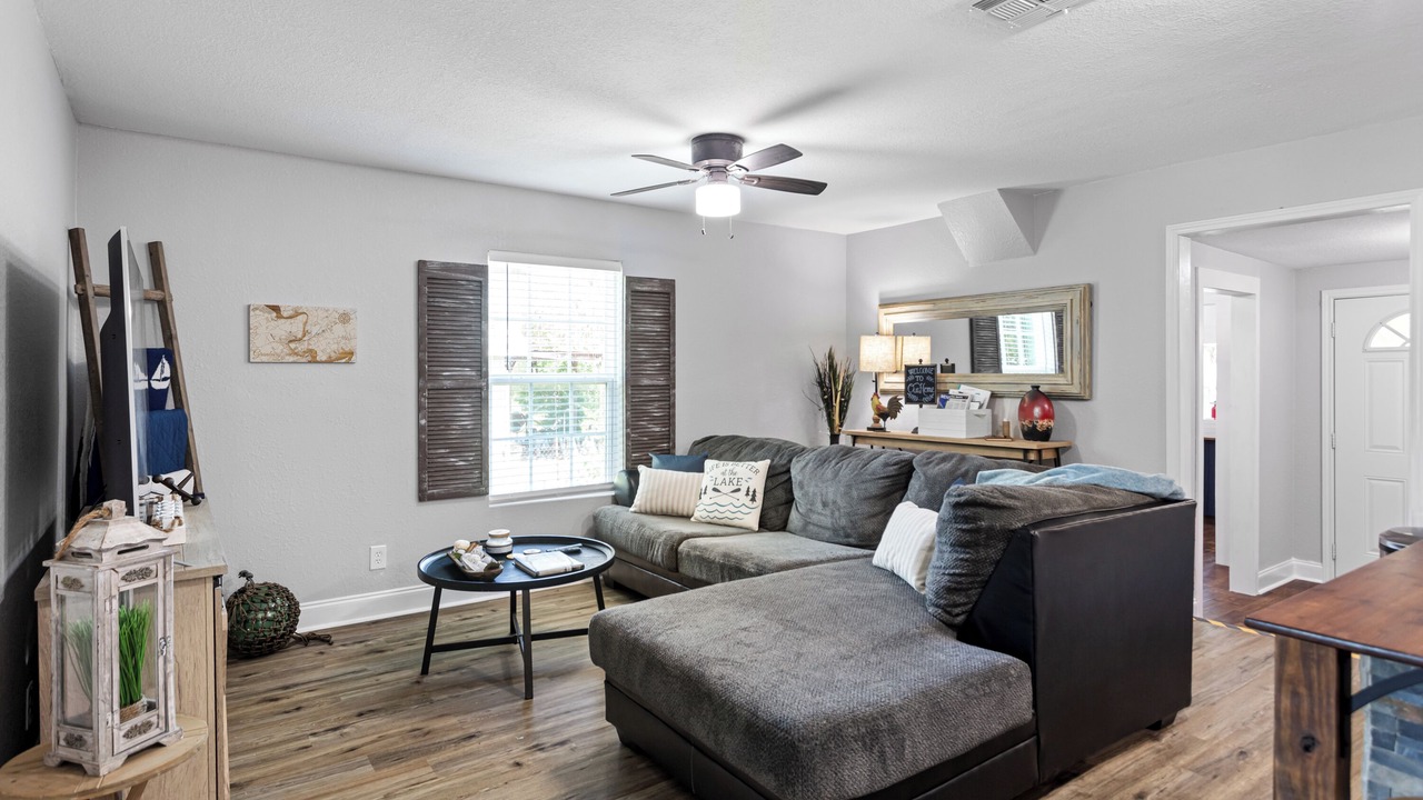 Photo of Livingroom in Granbury