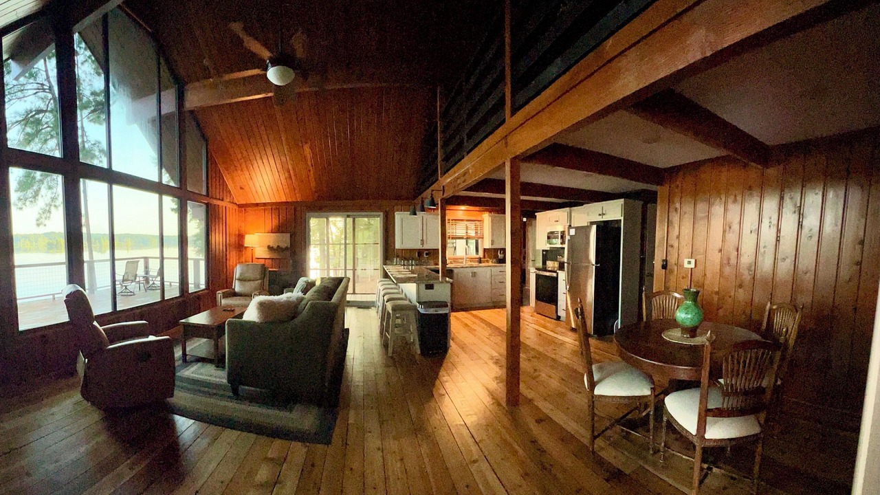 Photo of Livingroom in Farmerville