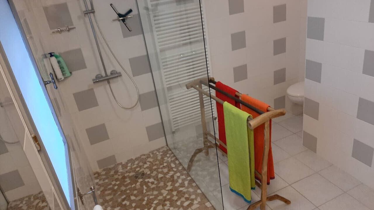 Photo of Bathroom in Chanaz