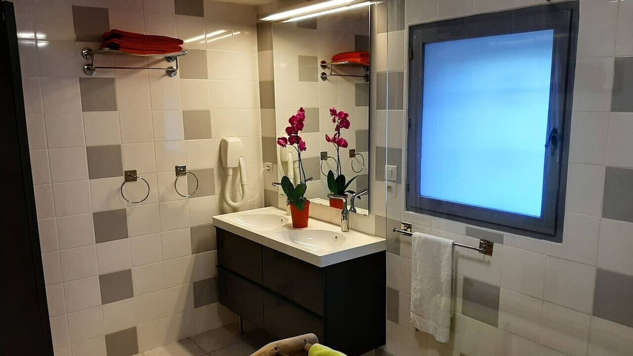 Photo of Bathroom in Chanaz