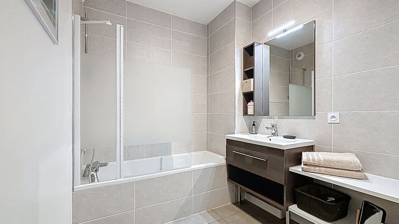 Photo of Bathroom in Brison-Saint-Innocent