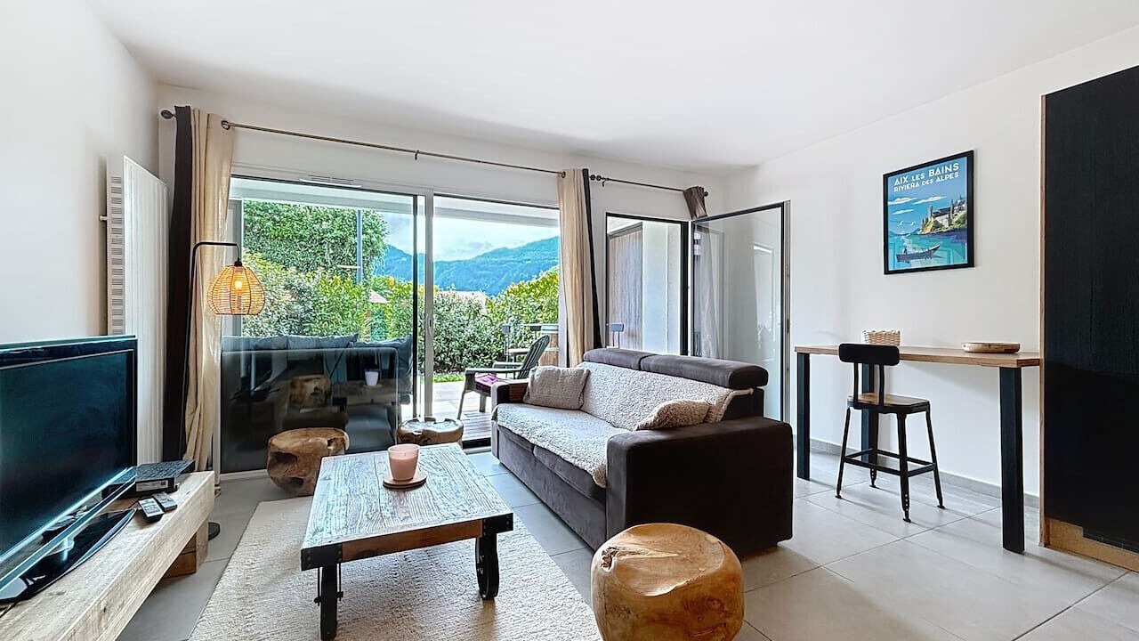 Photo of Livingroom in Brison-Saint-Innocent