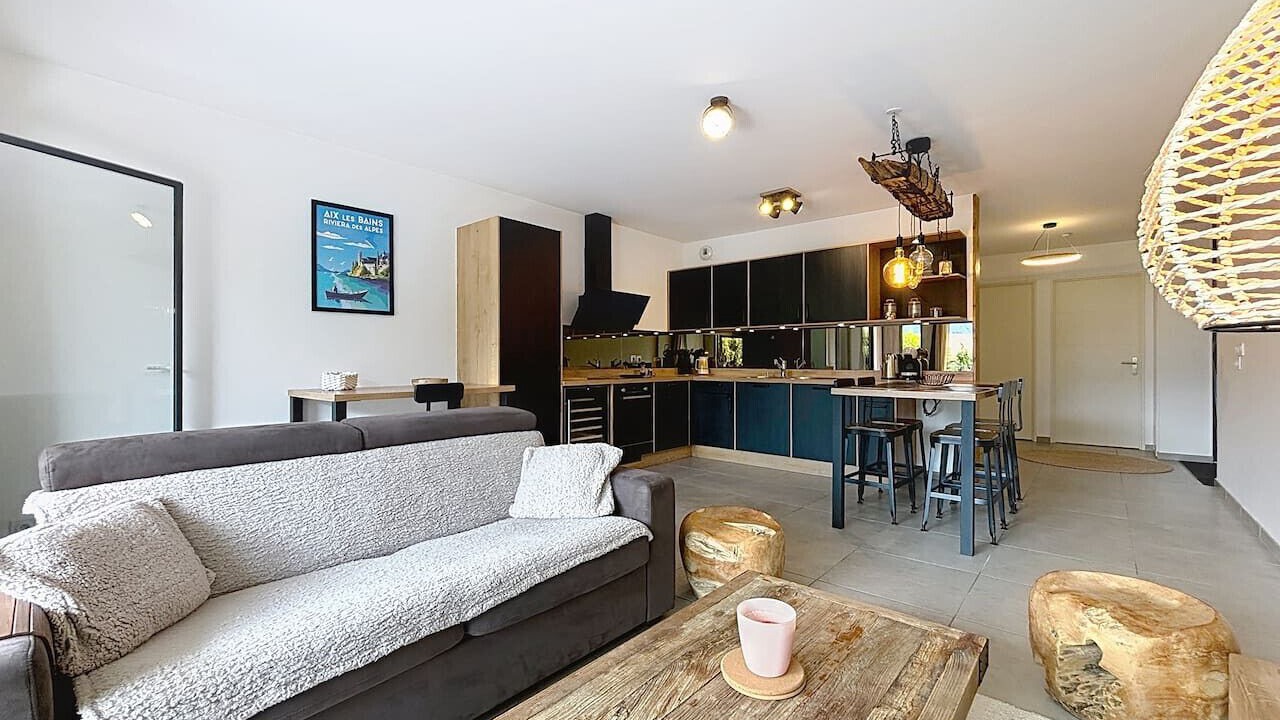 Photo of Livingroom in Brison-Saint-Innocent