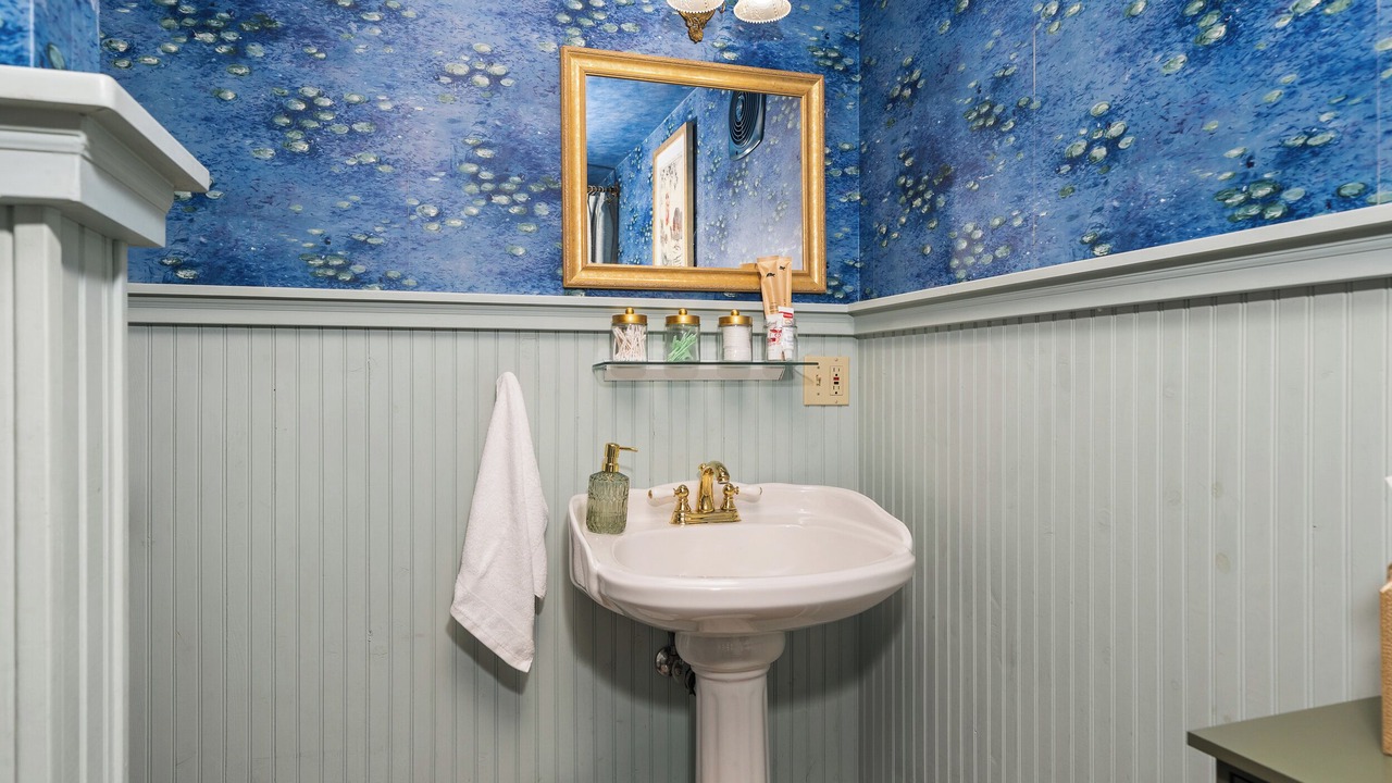 Photo of Bathroom in West Central