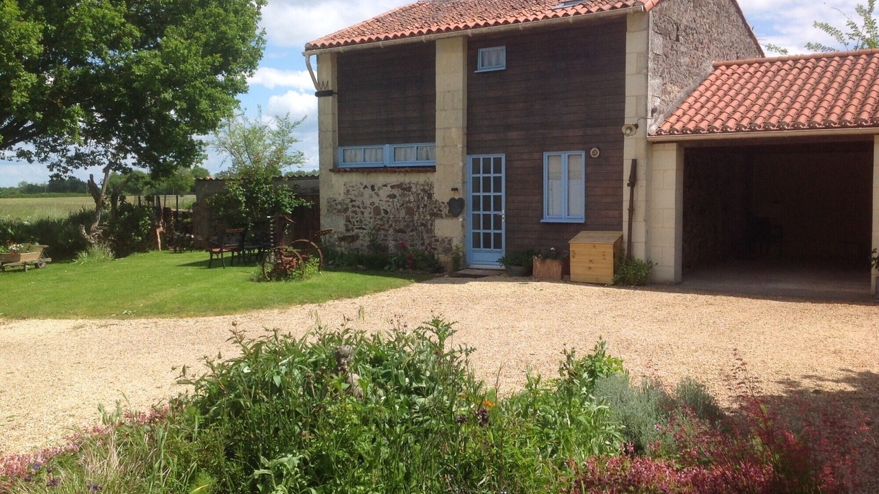 Photo of Outdoor in Cersay
