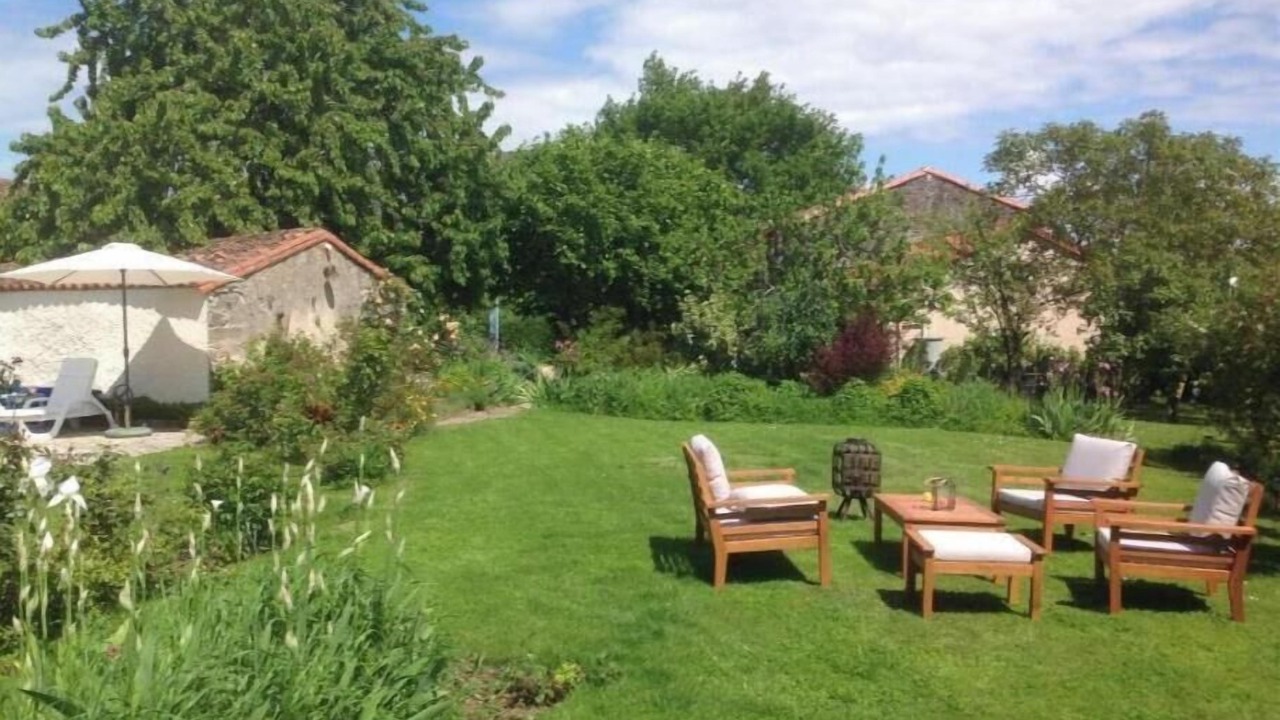 Photo of Outdoor in Cersay