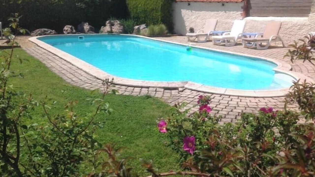 Photo of Outdoor in Cersay