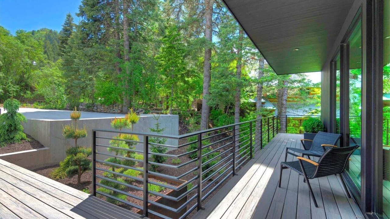 Photo of Patio Balcony in Sundance