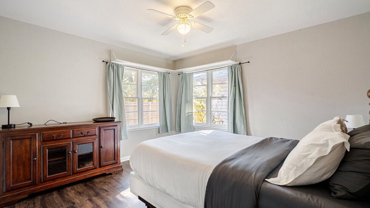 Photo of Bedroom in Norman