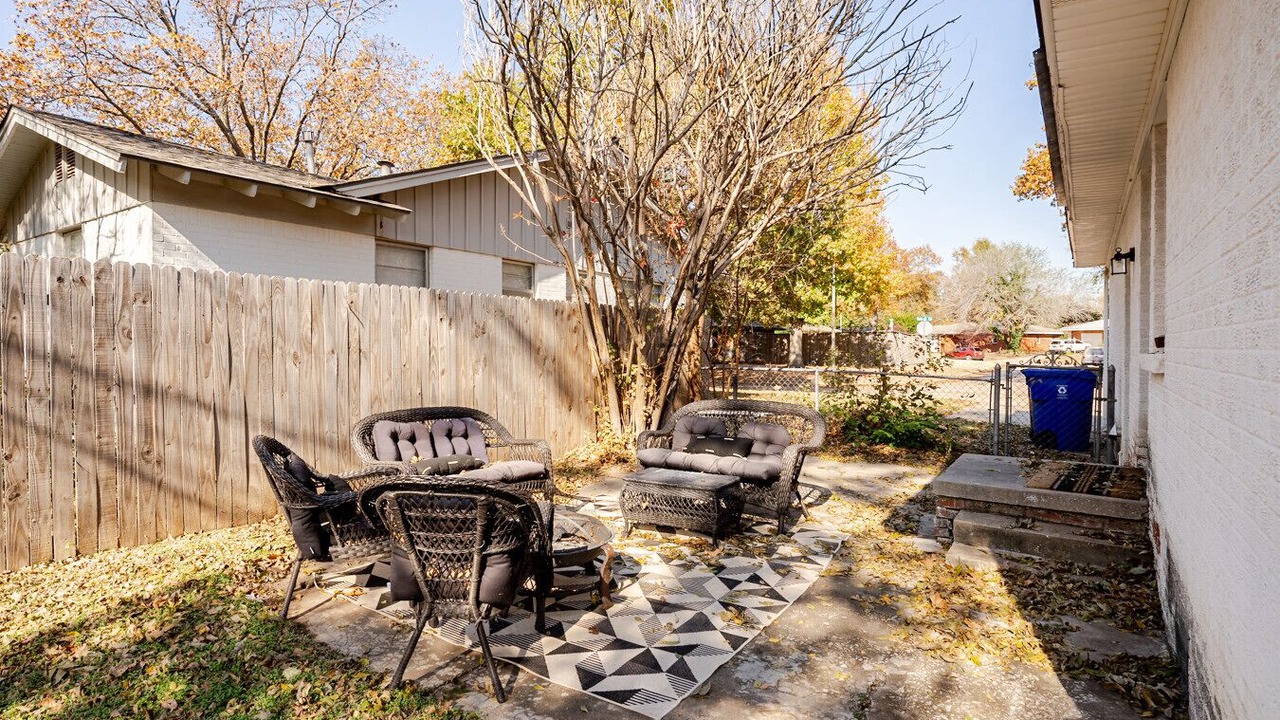 Photo of Patio Balcony in Norman