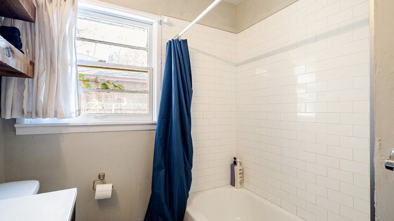 Photo of Bathroom in Norman