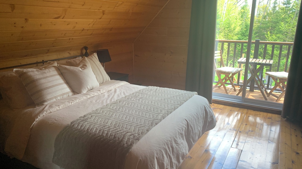 Photo of Bedroom in Entrelacs