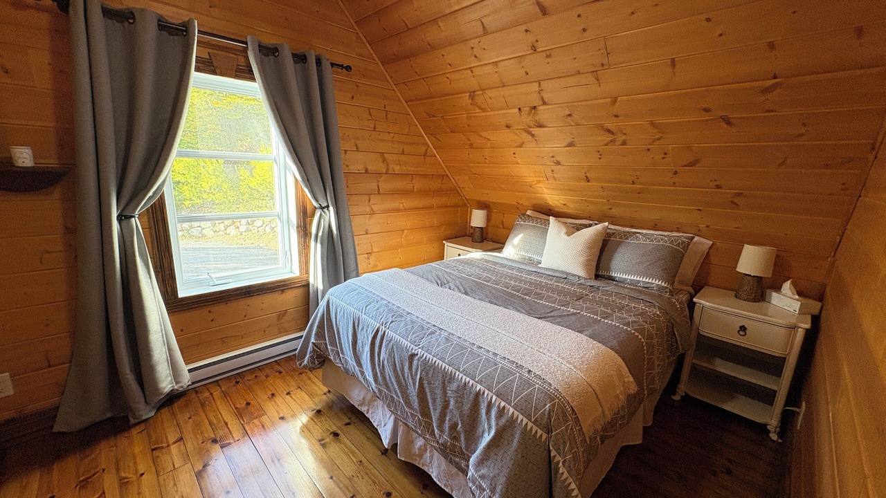 Photo of Bedroom in Entrelacs