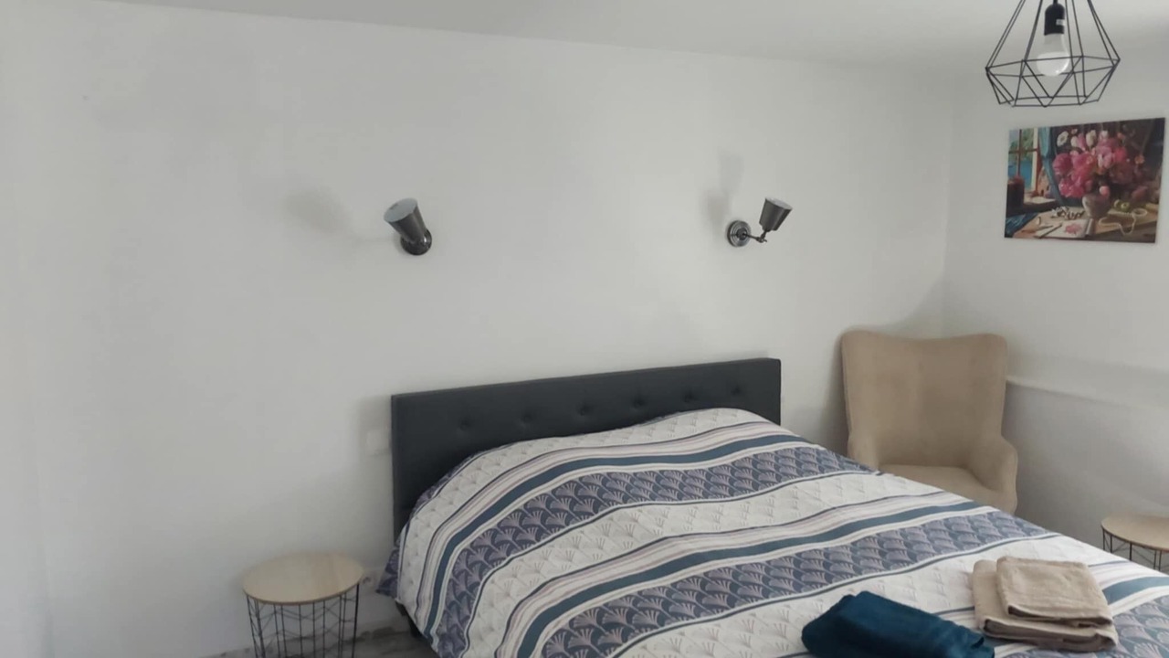 Photo of Bedroom in Saint-Riquier-es-Plains