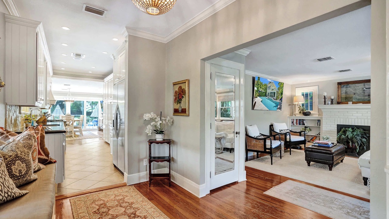 Photo of Livingroom in Colee Hammock