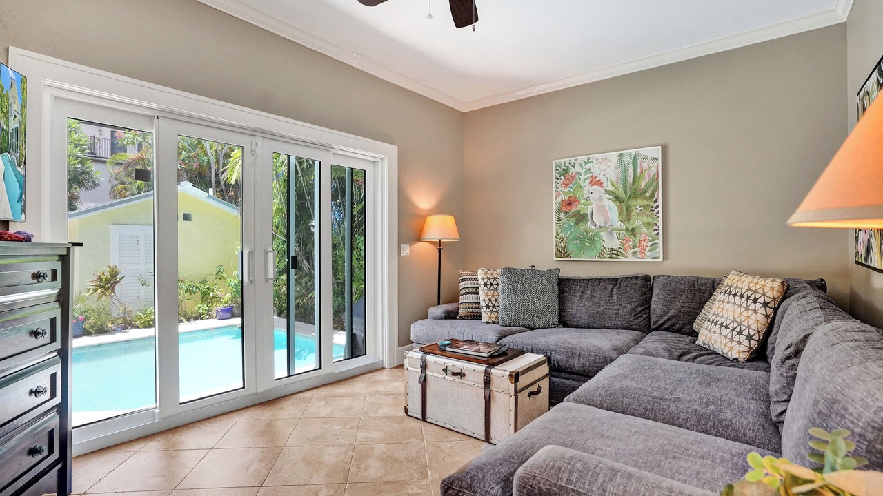 Photo of Livingroom in Colee Hammock