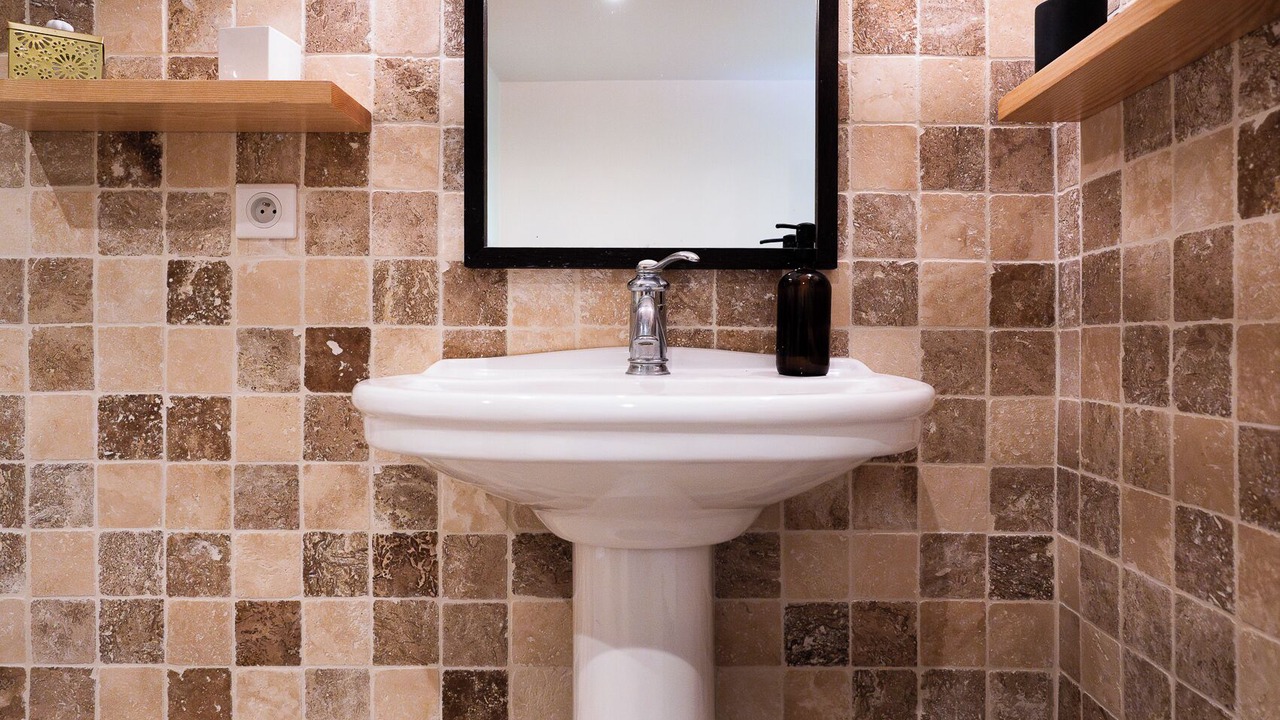 Photo of Bathroom in Belveze