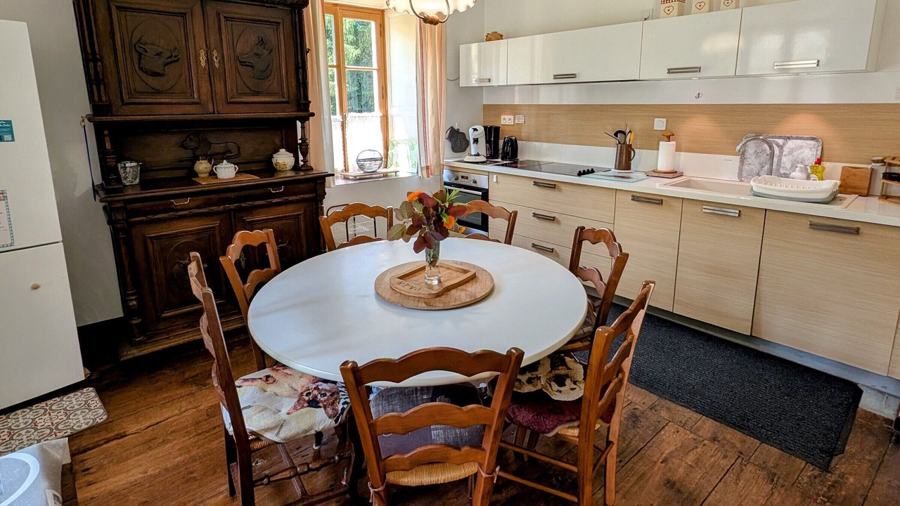 Photo of Kitchen in Montigny-les-Cherlieu