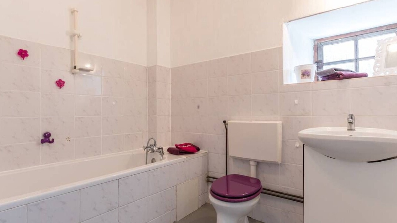 Photo of Bathroom in Montigny-les-Cherlieu