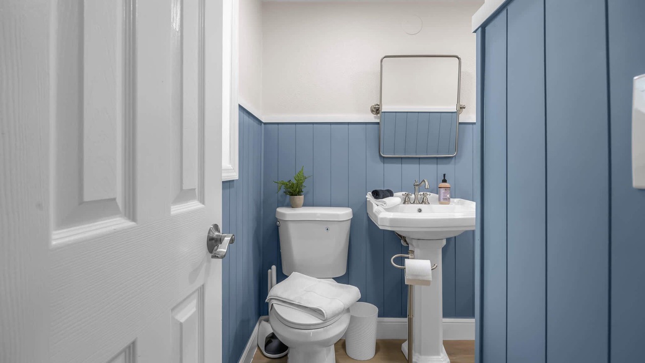 Photo of Bathroom in Parsuns To Cocoa Beach