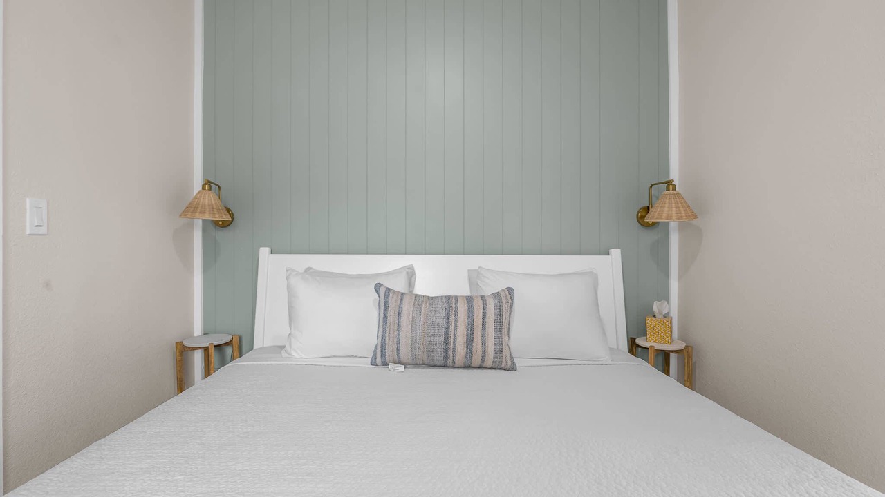 Photo of Bedroom in Parsuns To Cocoa Beach