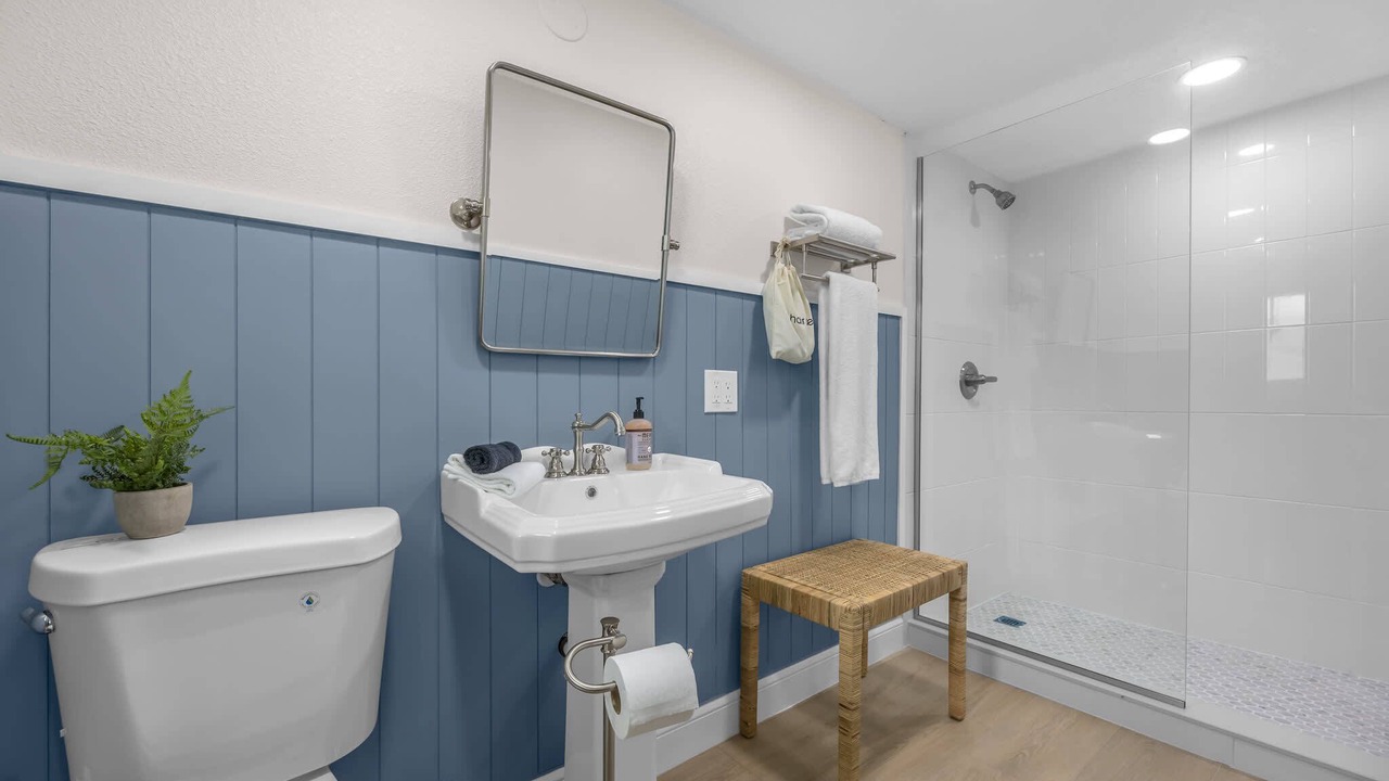 Photo of Bathroom in Parsuns To Cocoa Beach