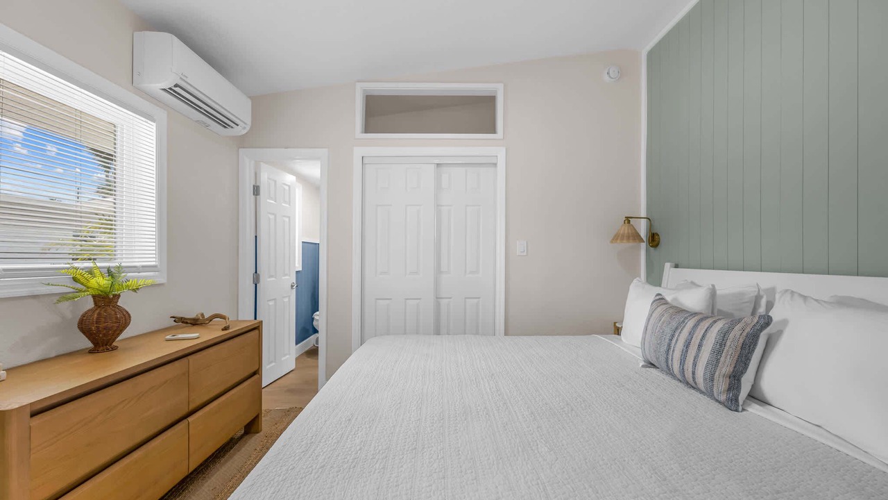 Photo of Bedroom in Parsuns To Cocoa Beach
