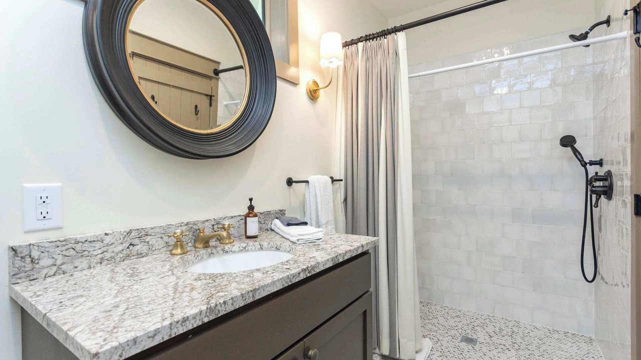 Photo of Bathroom in McEwen