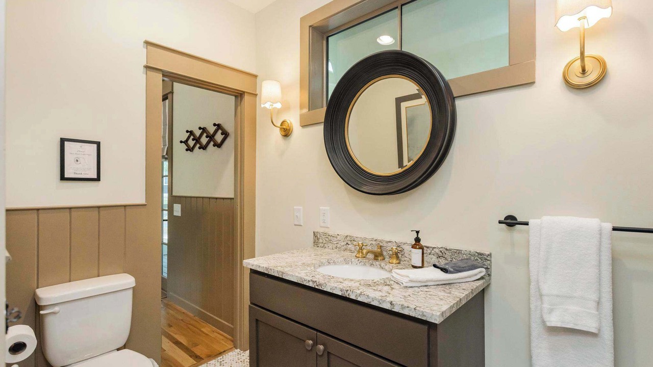 Photo of Bathroom in McEwen