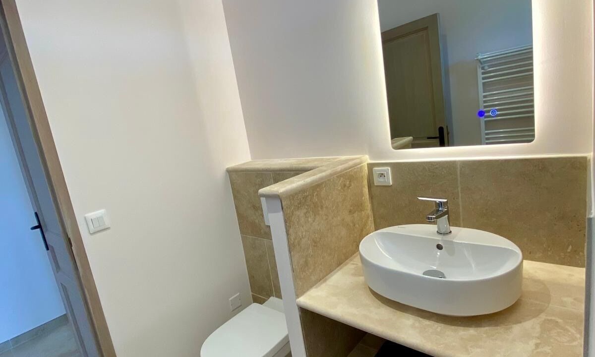 Photo of Bathroom in Barjac