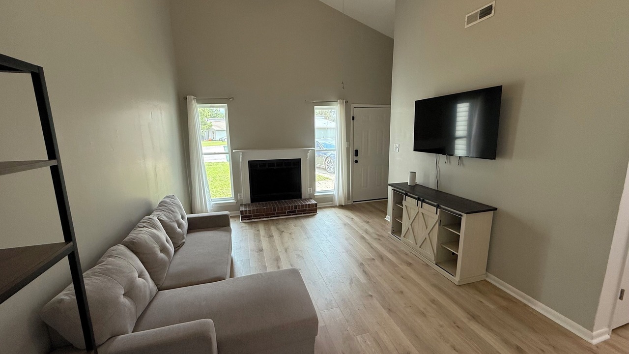 Photo of Livingroom in Piney Green
