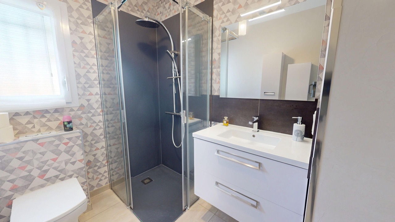 Photo of Bathroom in Saint-Gilles-Croix-de-Vie