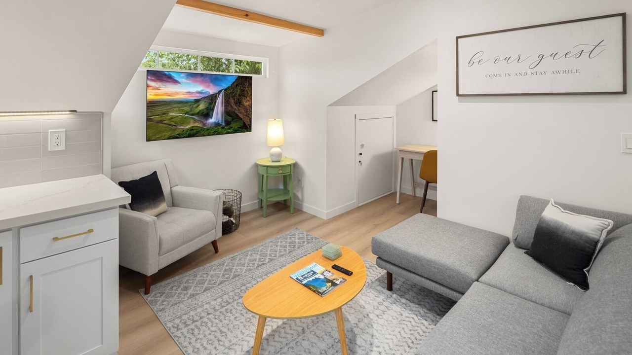 Photo of Others in Ballard