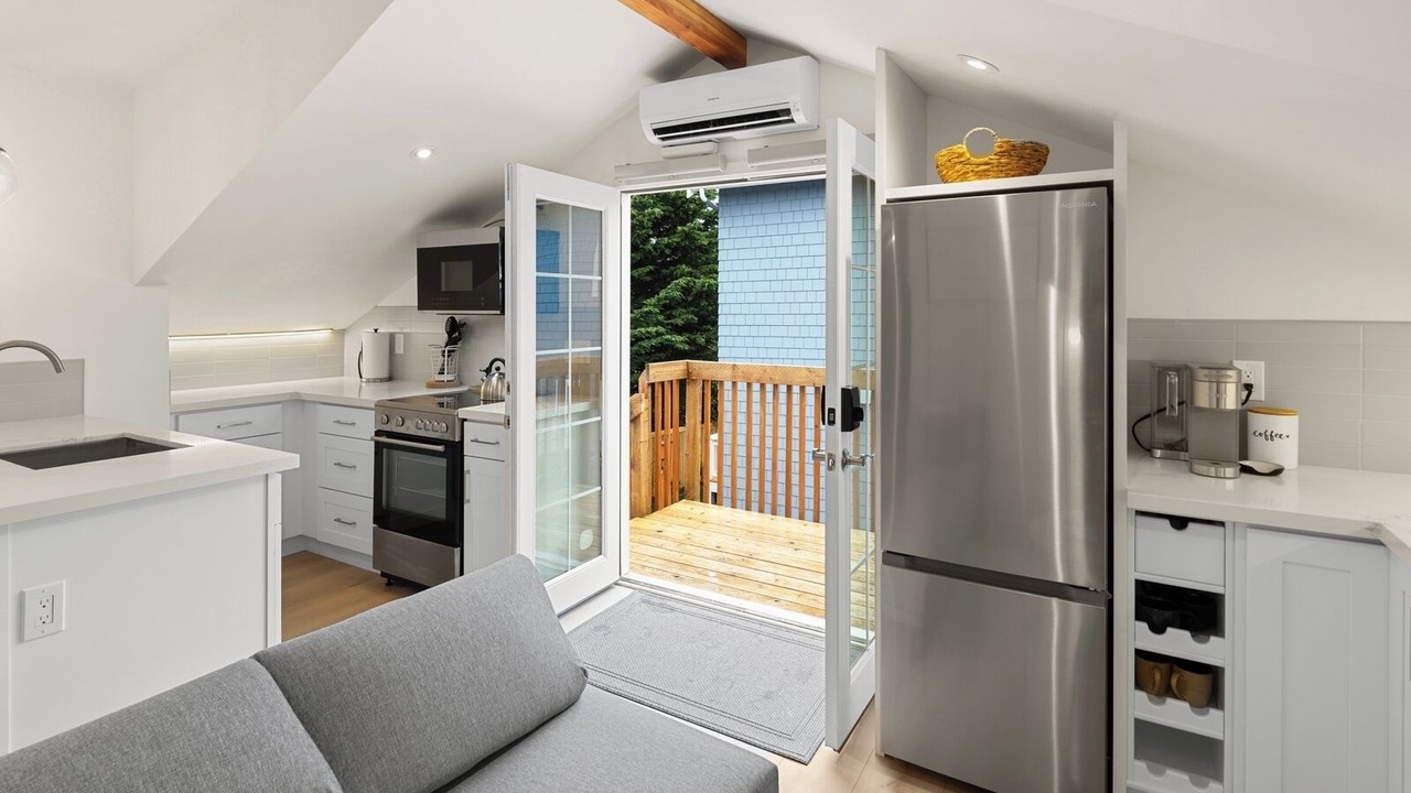 Photo of Others in Ballard