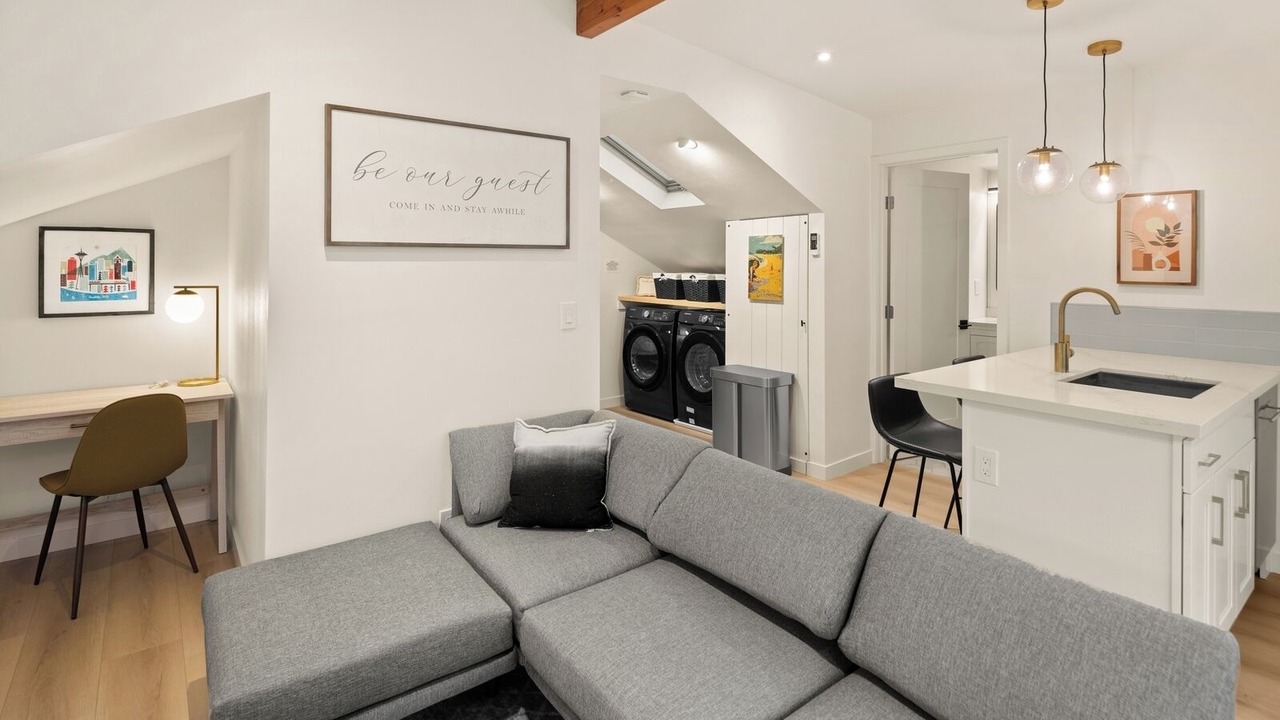 Photo of Others in Ballard