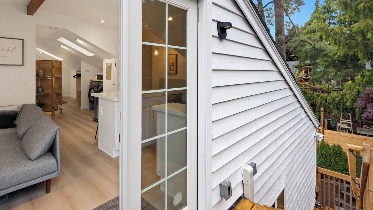 Photo of Others in Ballard