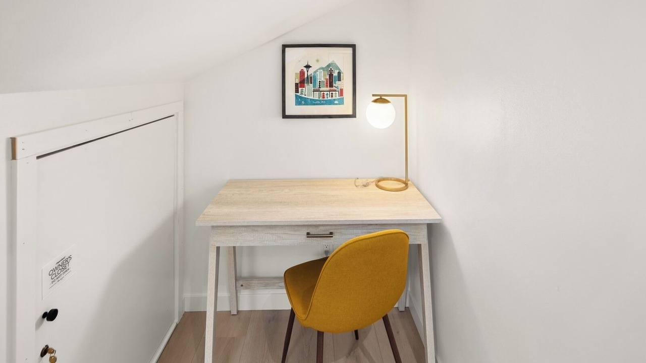 Photo of Others in Ballard