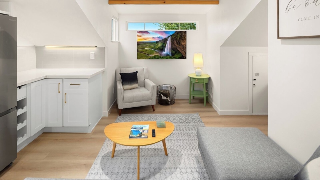 Photo of Others in Ballard