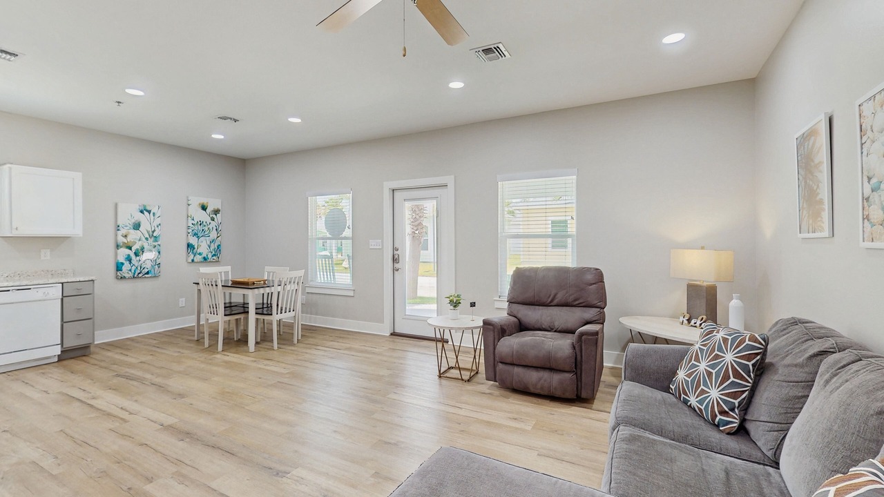 Photo of Livingroom in Fulton