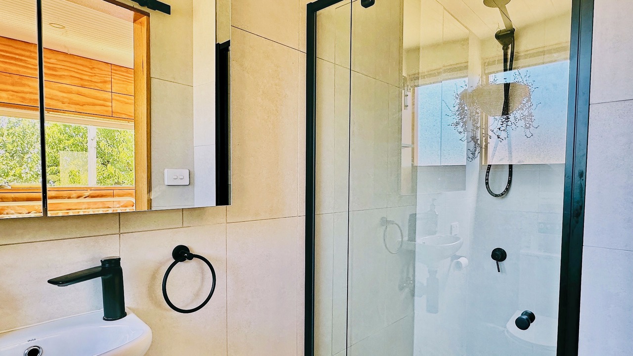 Photo of Bathroom in Yapeen