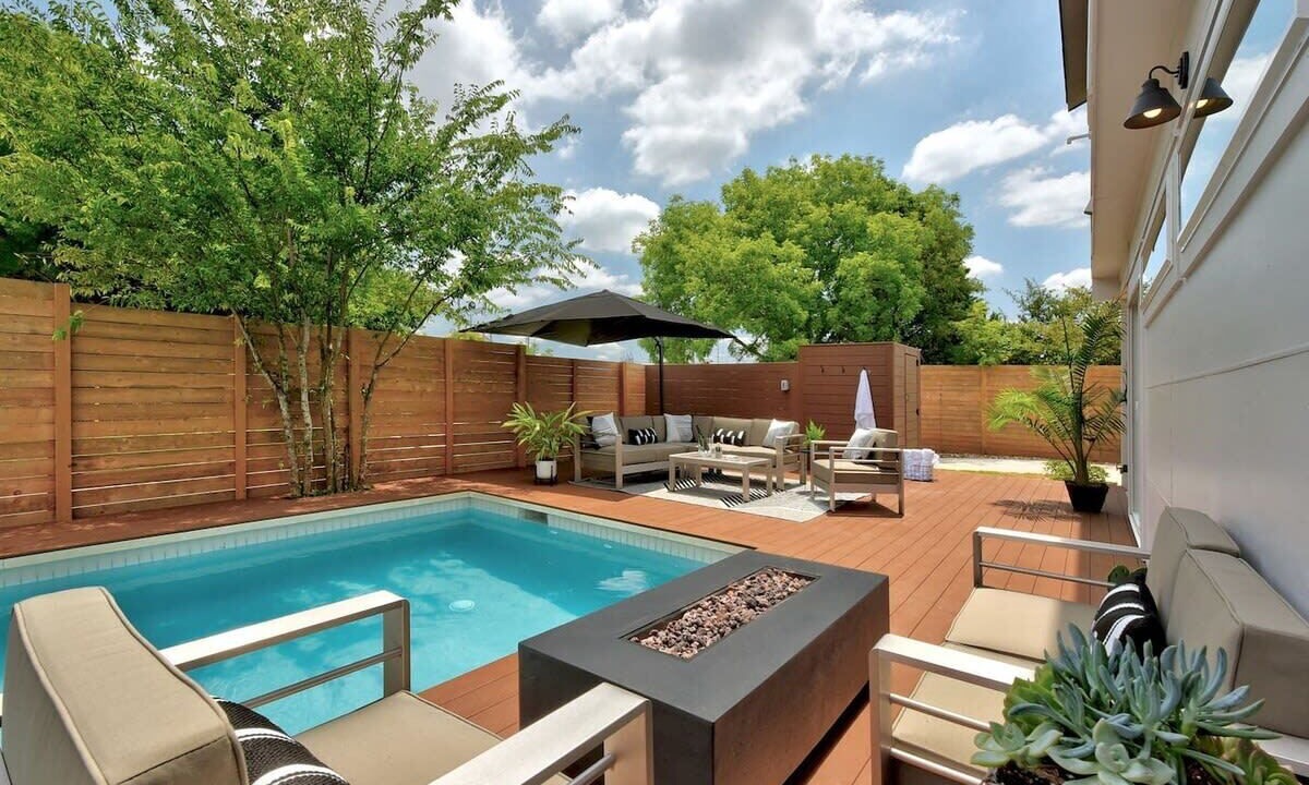 Photo of Outdoor in East MLK