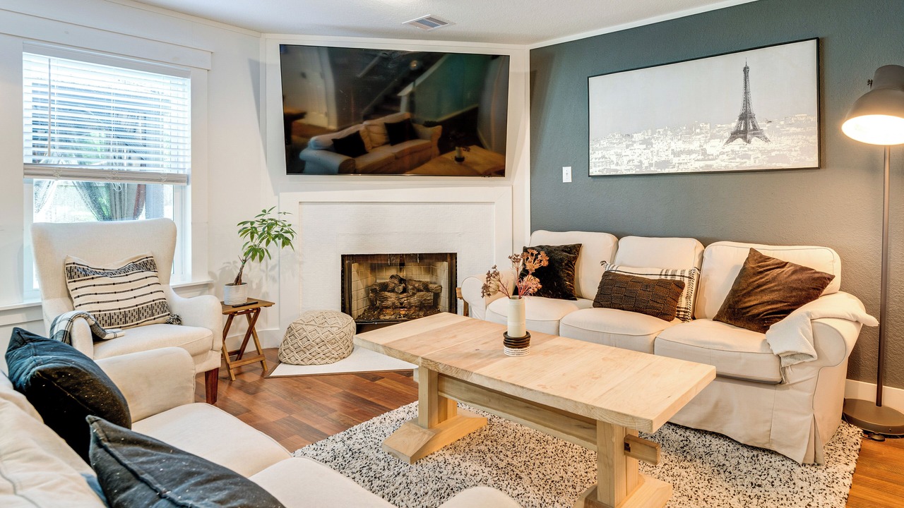Photo of Livingroom in College Park