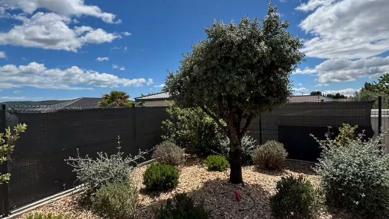 Photo of Outdoor in Saussan