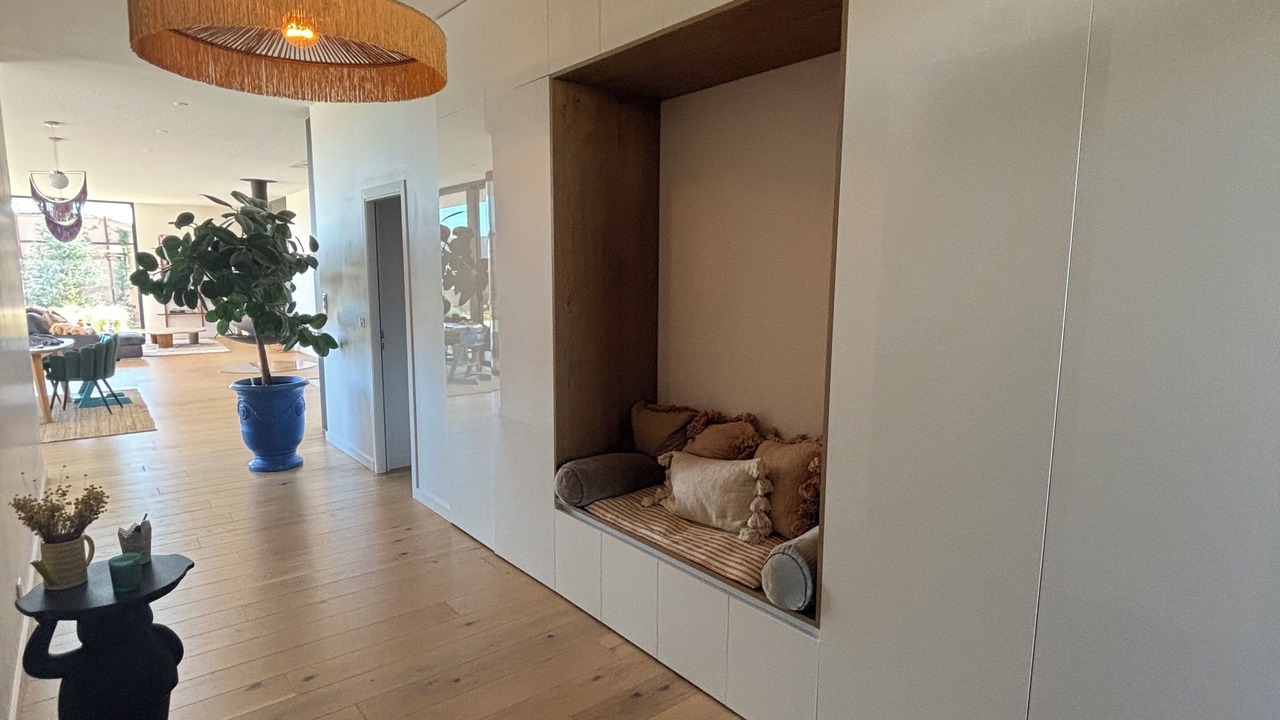 Photo of Others in Saussan