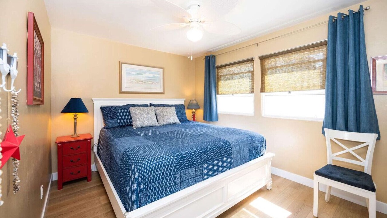 Photo of Bedroom in Mission Beach