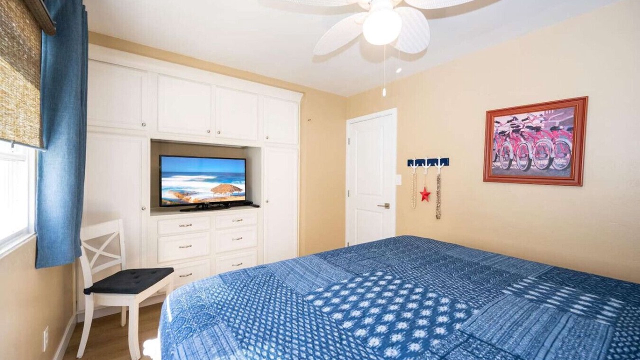 Photo of Bedroom in Mission Beach