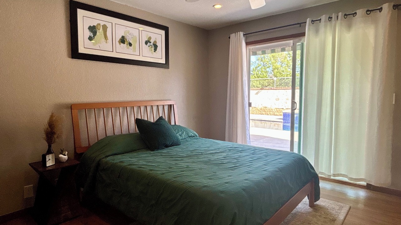 Photo of Bedroom in Downtown