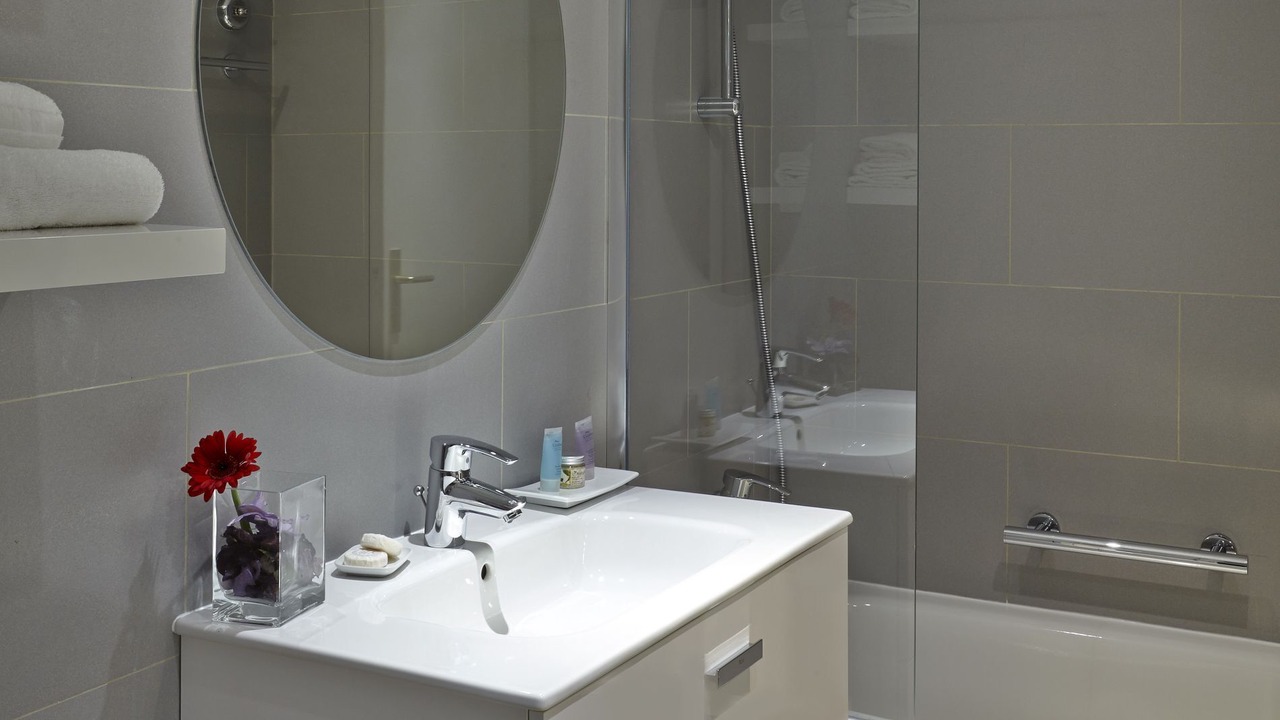 Photo of Bathroom in 13th Arrondissement